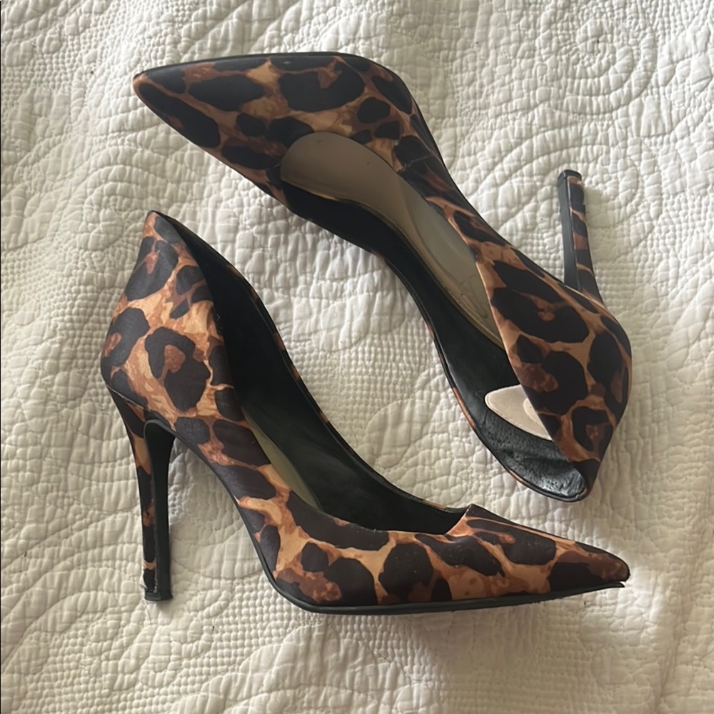5/$25 Leopard Print Stiletto Heels